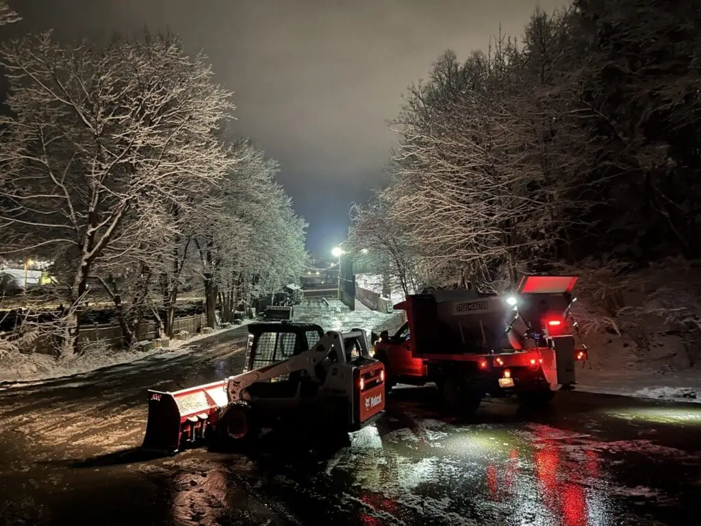 Snow removal equipment